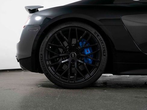 Used 2017 Audi R8 V10 plus image 9