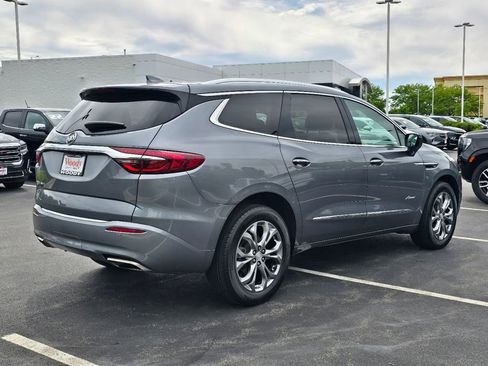 Used 2021 Buick Enclave Avenir w/ Avenir Technology Package AWD/4WD image 8