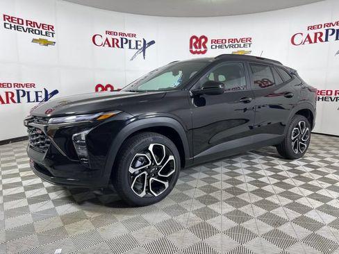 New 2026 Chevrolet Trax RS w/ Driver Confidence Package FWD image 3