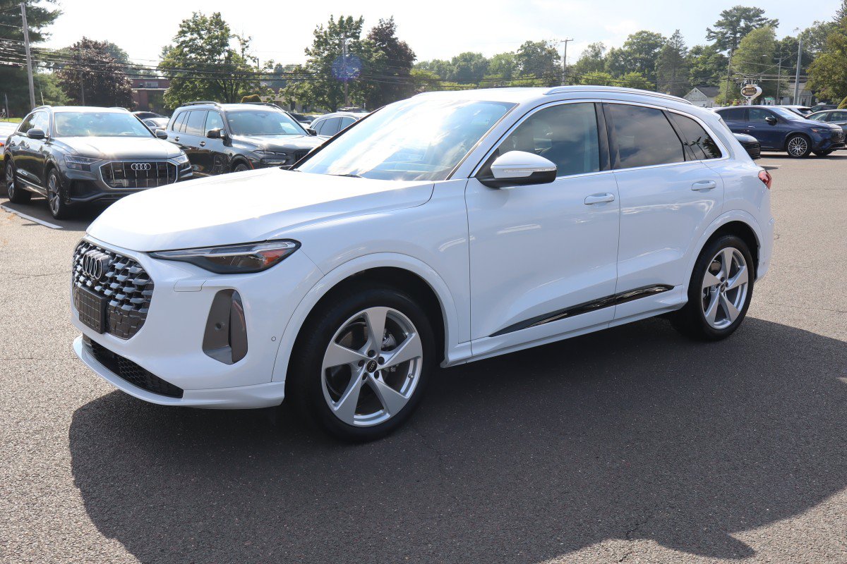 Used 2025 Audi Q5 Prestige AWD/4WD image 1