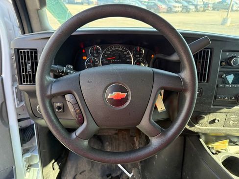 Used 2023 Chevrolet Express 2500 w/ Driver Convenience Package image 5