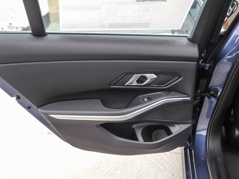 Used 2025 BMW 330i xDrive Sedan w/ Premium Package image 19