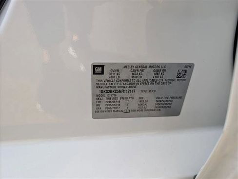 Used 2017 GMC Yukon SLT image 24