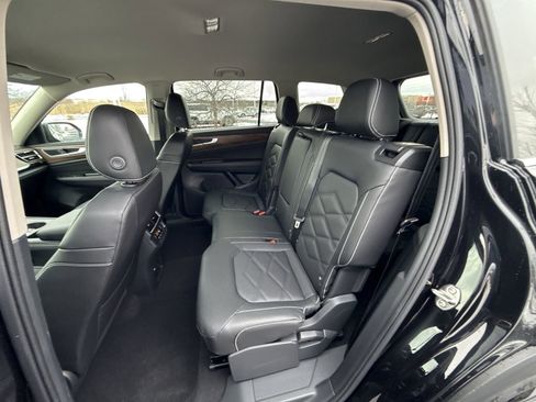 New 2026 Volkswagen Atlas SE image 22