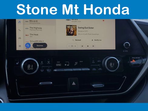 Used 2023 Toyota Highlander XLE FWD image 28