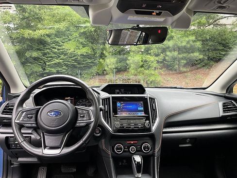 Used 2021 Subaru Crosstrek 2.0i Premium w/ Moonroof Package AWD/4WD image 19