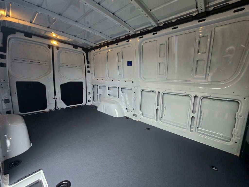 New 2026 Mercedes-Benz Sprinter 2500 image 18
