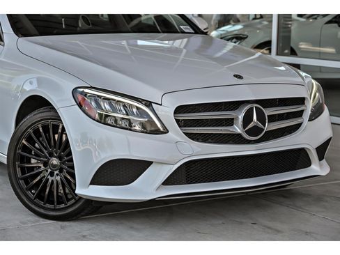 Used 2019 Mercedes-Benz C 300 4MATIC Sedan image 2
