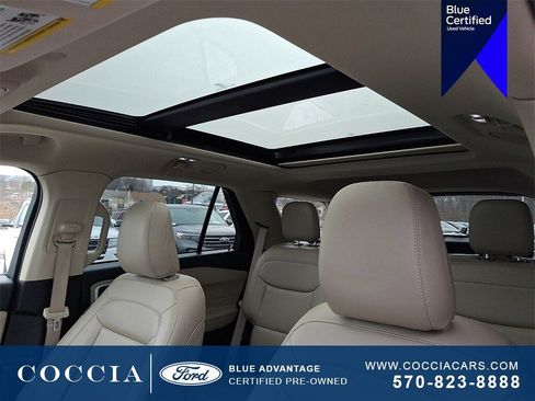 Certified 2022 Ford Explorer XLT w/ Equipment Group 202A image 15
