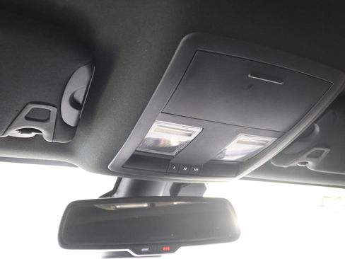 Used 2018 Dodge Challenger SRT Hellcat image 12