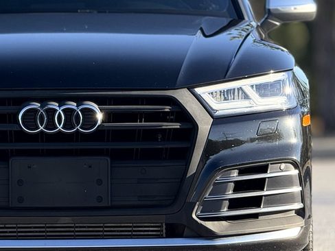 Used 2020 Audi SQ5 Premium Plus w/ Premium Plus Package image 14