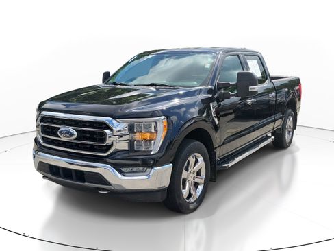 Used 2021 Ford F150 XLT w/ Equipment Group 302A High AWD/4WD image 3
