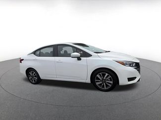 Used 2025 Nissan Versa SV FWD video 2