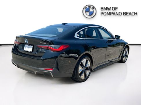 Used 2023 BMW i4 eDrive35 RWD image 7