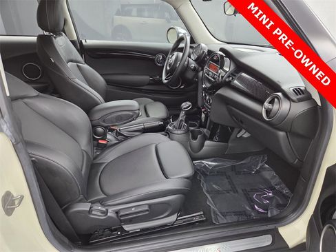 Used 2015 MINI Cooper S image 12