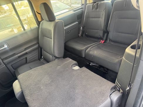 Used 2013 Ford Flex SE image 9