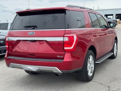 Used 2020 Ford Expedition XLT w/ Equipment Group 202A AWD/4WD image 3