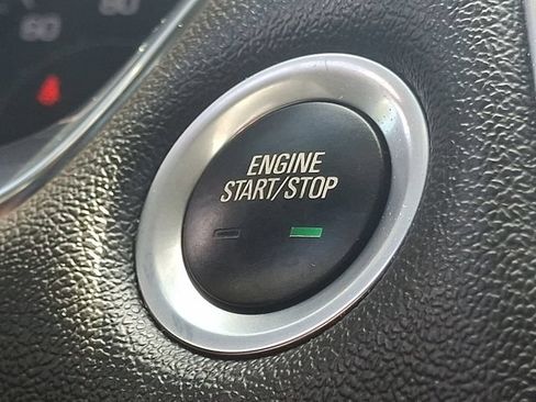 Used 2023 Chevrolet Traverse RS AWD/4WD image 24