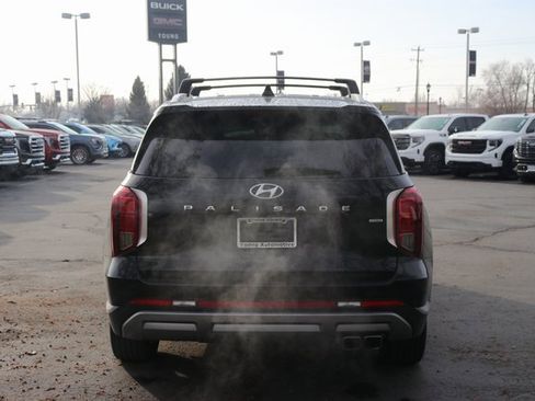 Used 2023 Hyundai Palisade Limited image 5