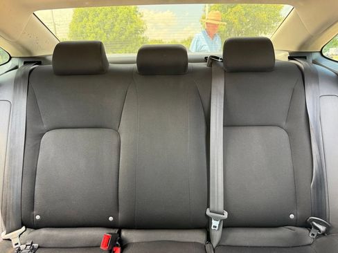 Used 2022 Honda Civic LX image 17