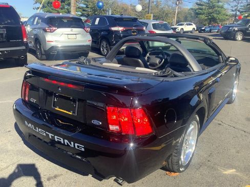 Used 2004 Ford Mustang GT RWD image 7