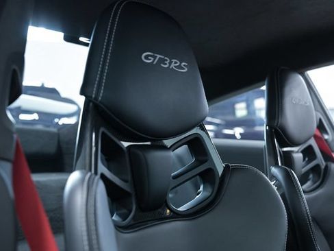 Used 2019 Porsche 911 GT3 RS RWD image 49