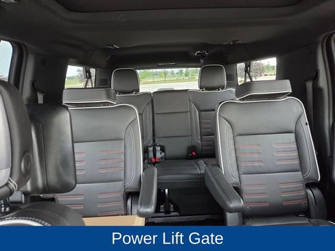 Used 2025 GMC Yukon XL AT4 Ultimate AWD/4WD image 27