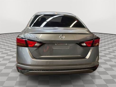 Used 2020 Nissan Altima 2.5 S image 4