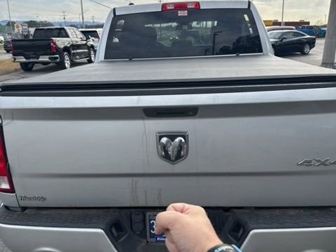 Used 2013 RAM 1500 Express image 17