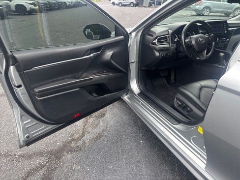 Used 2023 Toyota Camry SE AWD/4WD image 9