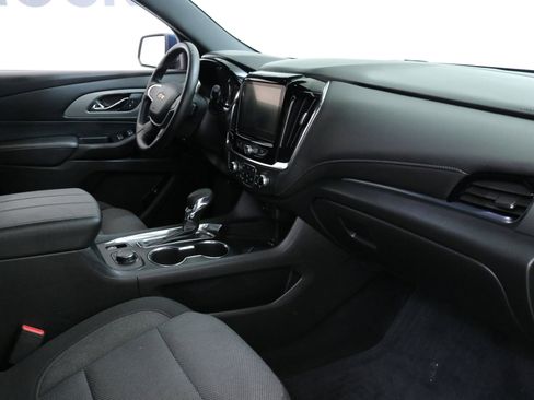 Used 2023 Chevrolet Traverse LT w/ LPO, Floor Liner Package image 30