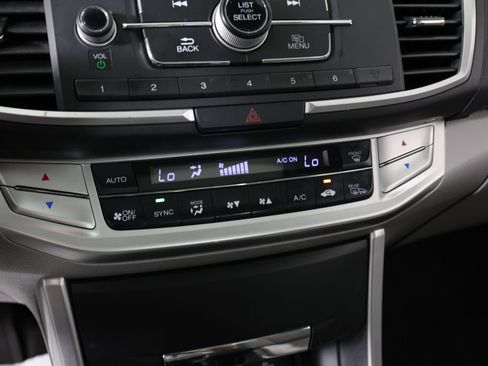 Used 2014 Honda Accord EX image 35