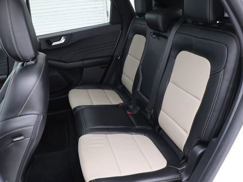 Used 2022 Ford Escape Titanium w/ Titanium Elite Package image 9