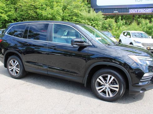 Used 2018 Honda Pilot EX image 5