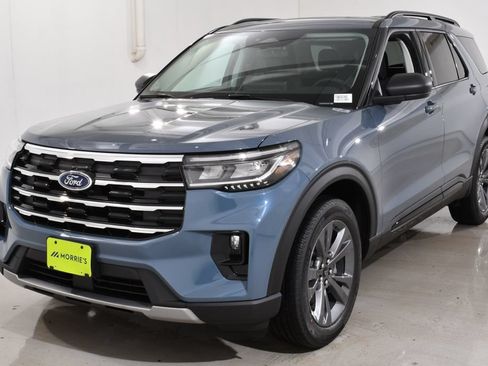 New 2026 Ford Explorer Active w/ Active Comfort Package AWD/4WD image 2