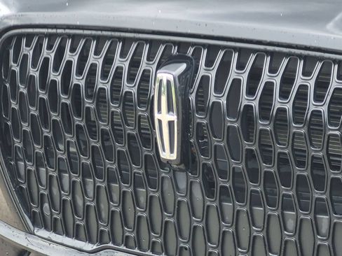 Used 2023 Lincoln Corsair AWD w/ Equipment Group 101A image 12