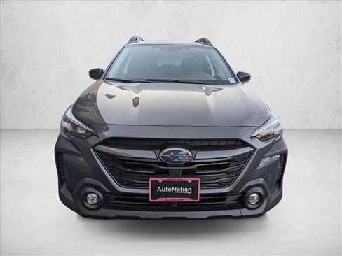 Used 2025 Subaru Outback Premium AWD/4WD image 6