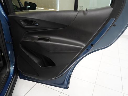 Used 2024 Chevrolet Equinox LT FWD image 26