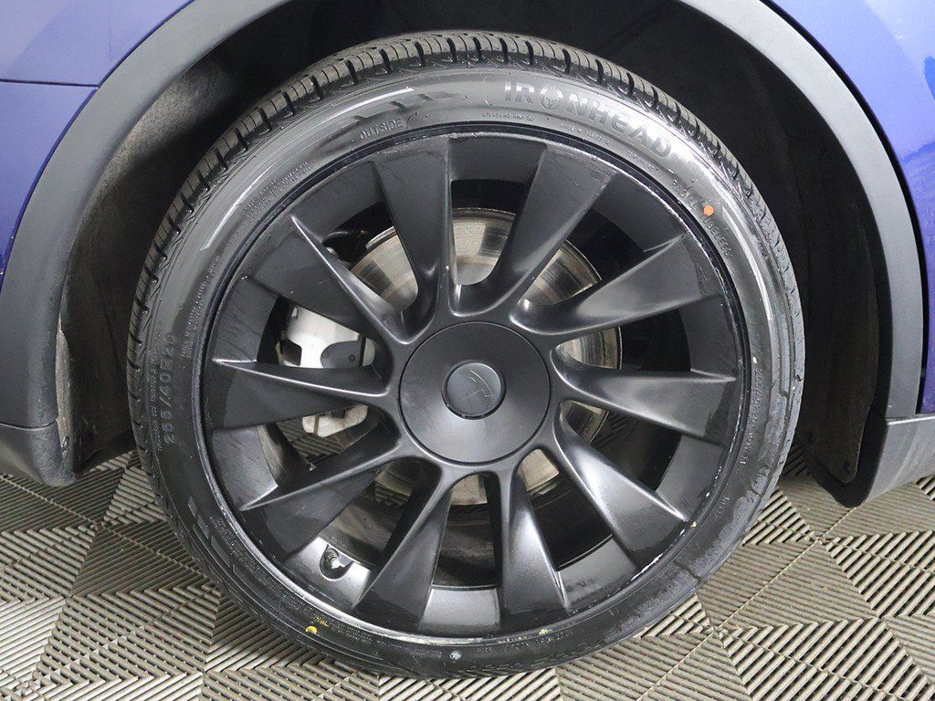 Used 2023 Tesla Model Y Long Range AWD/4WD image 26