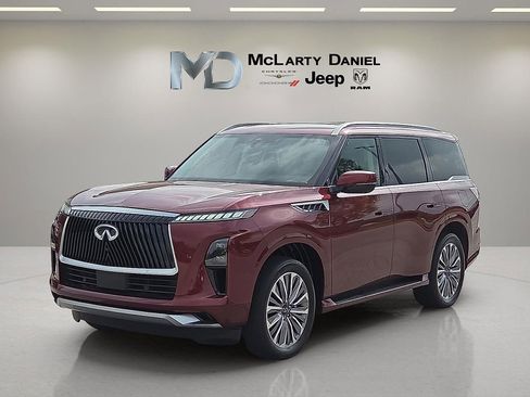 Used 2025 INFINITI QX80 Sensory AWD/4WD image 2