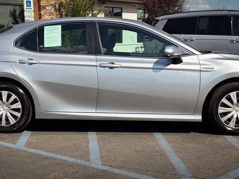 Used 2021 Toyota Camry LE FWD image 20