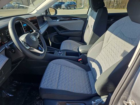 New 2026 Volkswagen Tiguan S AWD/4WD image 7