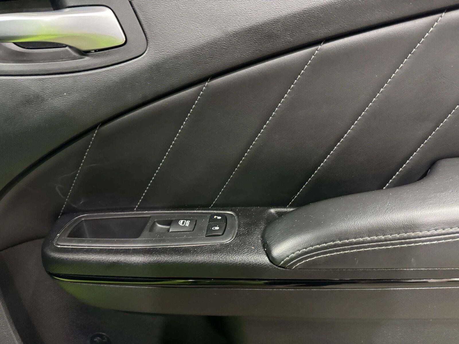 Used 2019 Dodge Charger Scat Pack w/ Daytona Edition Group RWD image 31