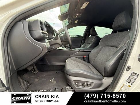 Used 2023 Toyota Crown AWD/4WD image 20