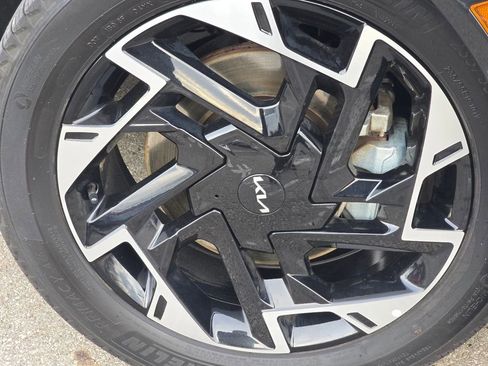 Used 2023 Kia Sportage SX image 15