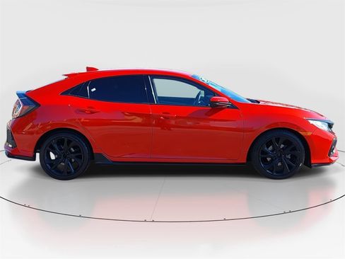 Used 2017 Honda Civic Sport image 4