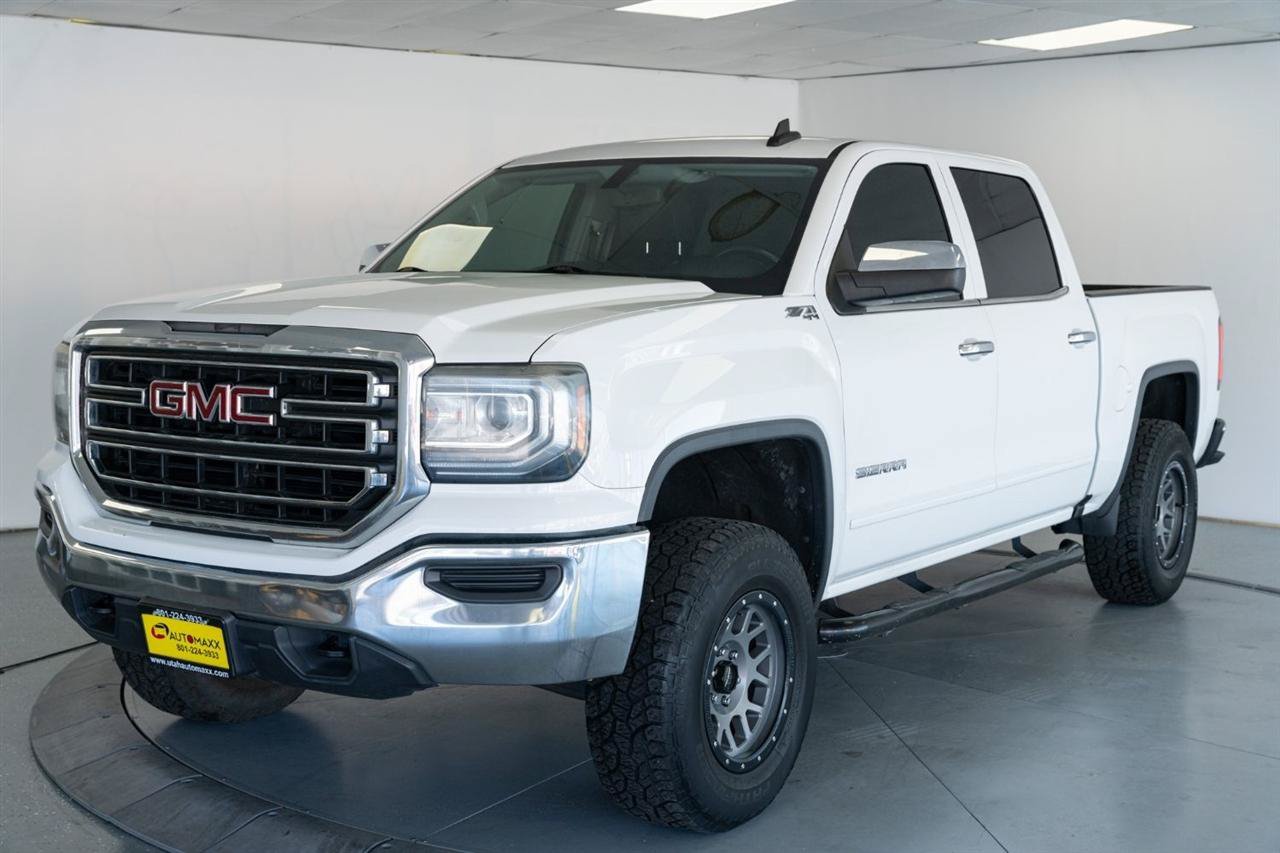 Used 2018 GMC Sierra 1500 SLE w/ Suspension Package, Off-Road AWD/4WD image 3
