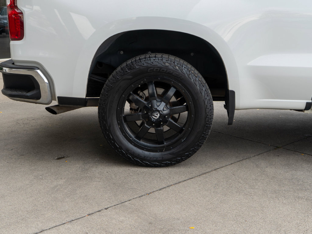 Used 2020 Chevrolet Silverado 1500 LT w/ Trailering Package AWD/4WD image 30