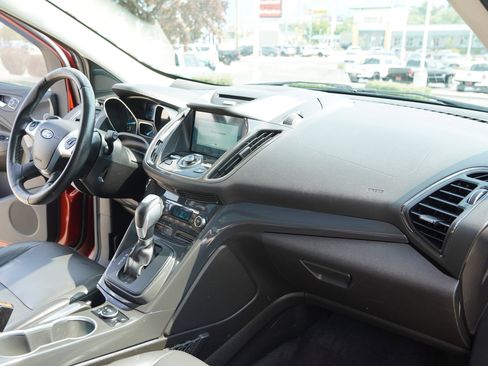 Used 2016 Ford Escape Titanium image 27
