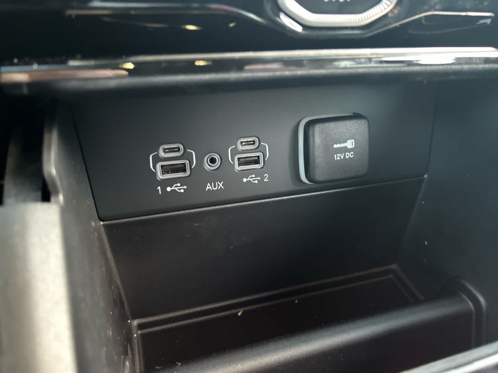 Used 2026 Jeep Grand Cherokee Limited AWD/4WD image 20